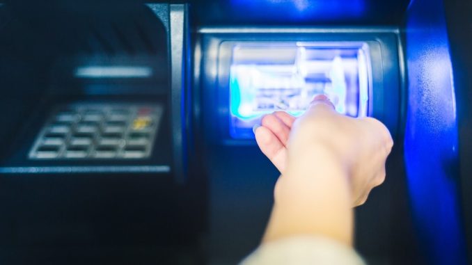5 Cách nạp tiền vào thẻ ATM